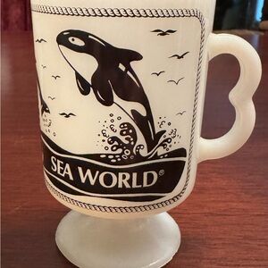 Vintage Sea World mug